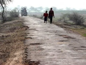 13-05-15 Karvi - Basila Sadak web