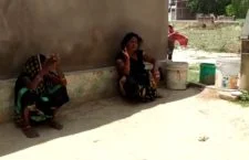 महिलाओं में नाराजगी