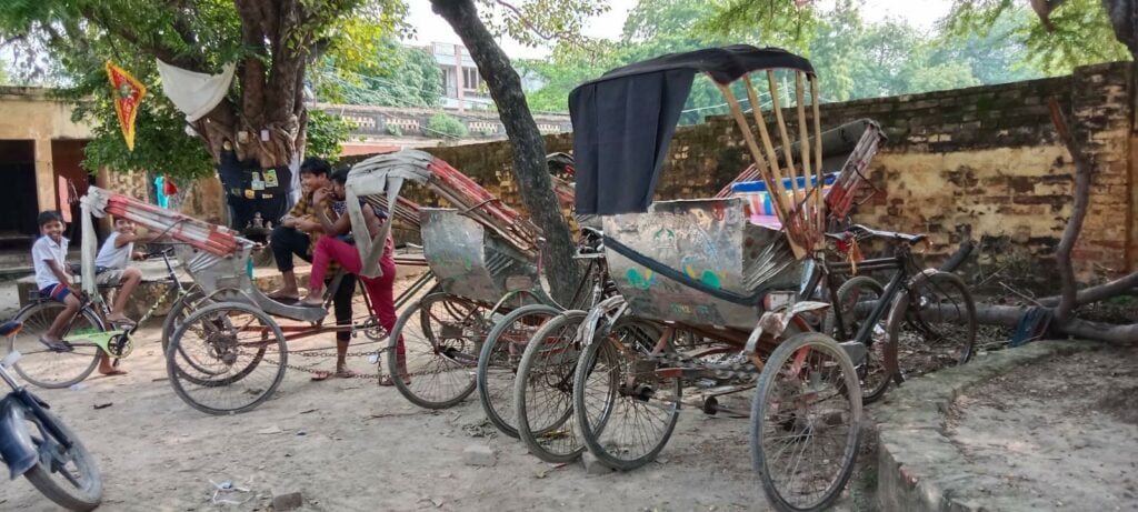 rickshaw photo by khabar lahariya 2