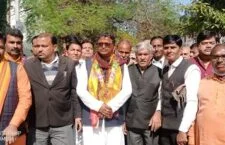 BJP candidate Manoj Kumar Prajapati