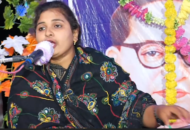 Kanpur news, a women from Dalit society became devotional singer
