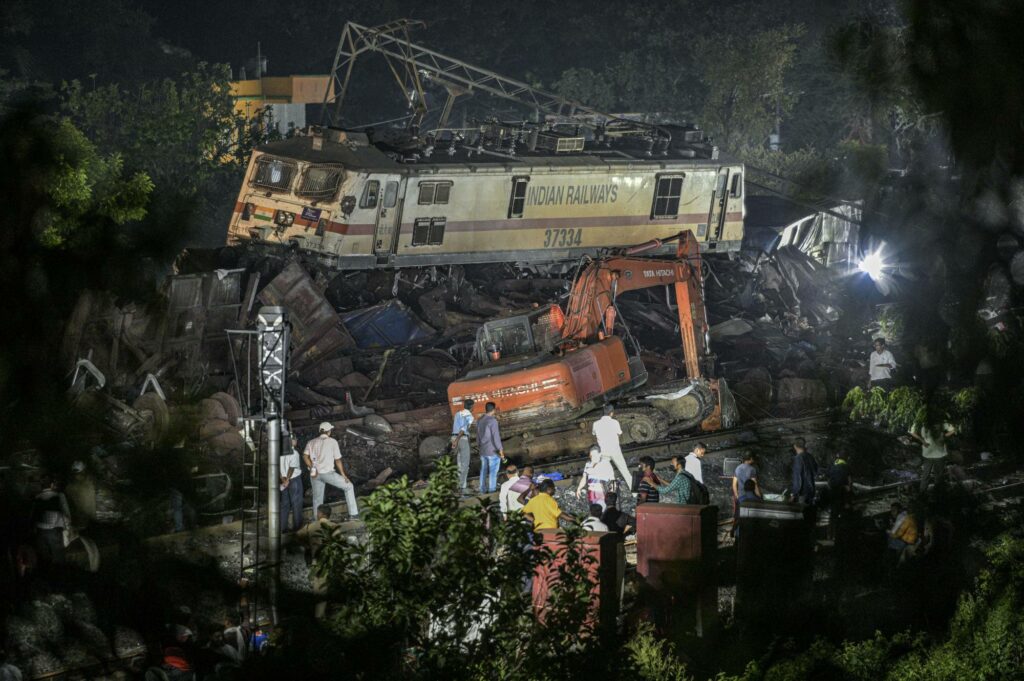 reason for train accidents in India, who is responsible?