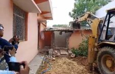 madhya pradesh news, bulldozer ran over the house of the accused BJP worker pravesh shukla in urinating case