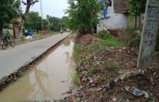 Ambedkar Nagar news, Traffic disrupted due to bad road