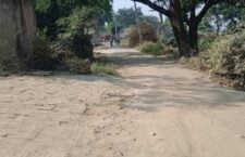 Road not built in the village of saran district