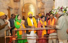 kejriwal-and-bhagwant-mann-arrived-for-darshan-of-ram-temple