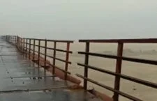 In this village of patna bridge lasts only for 4 months