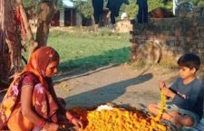 Varanasi Sees Surge in Flower Sales as Diwali Nears