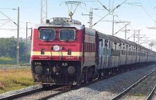 Puri-New Delhi Purushottam Express delayed 3 hours due to rumour of bomb