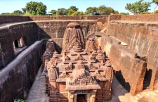 Dhamnar Buddhist Caves:Famous for rock-cut architecture and exquisite sculptures