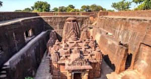 Dhamnar Buddhist Caves:Famous for rock-cut architecture and exquisite sculptures