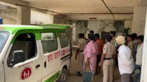 Minor girl on bus at PMCH hospital in Patna