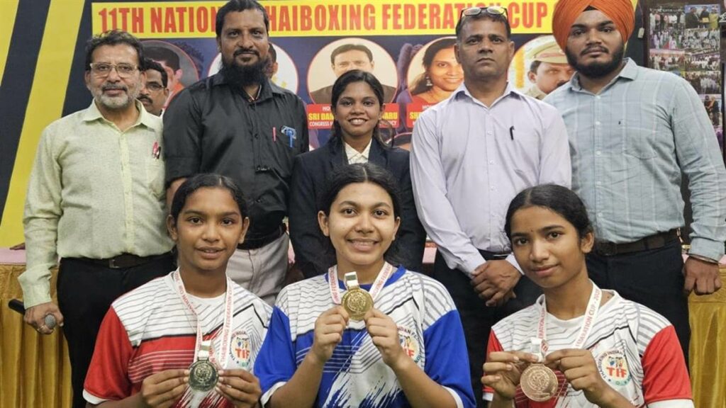 Photo of the three winners after their victory