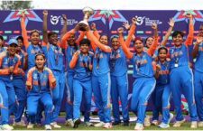 Indian women's cricket team photo after victory