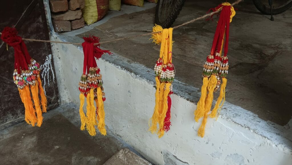 hand made rakhi