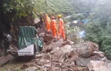 Investigation of people buried under the rubble