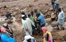 People in distress after the landslide