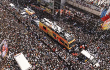 Crowds of people gathered during Vijay's arrival