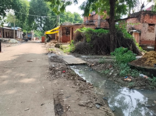 Dirt in the village settlements