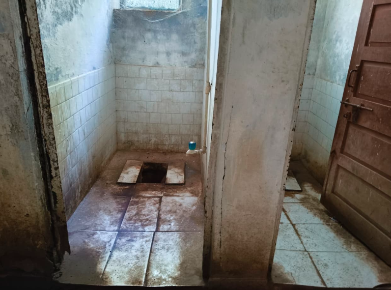 There is no door in the toilet