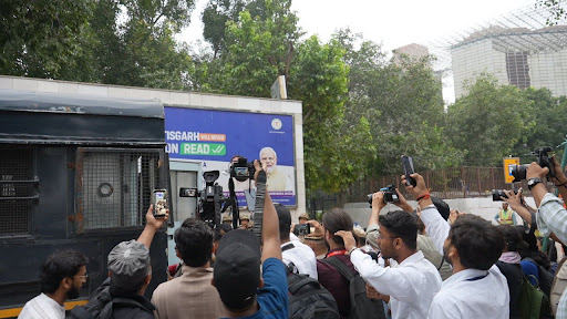 First big detention of the day at around 7:45 am near Palika Bazar Lane 2